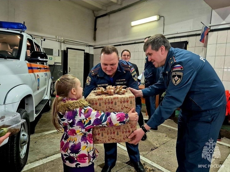 Калининградские спасатели исполнили мечты детей