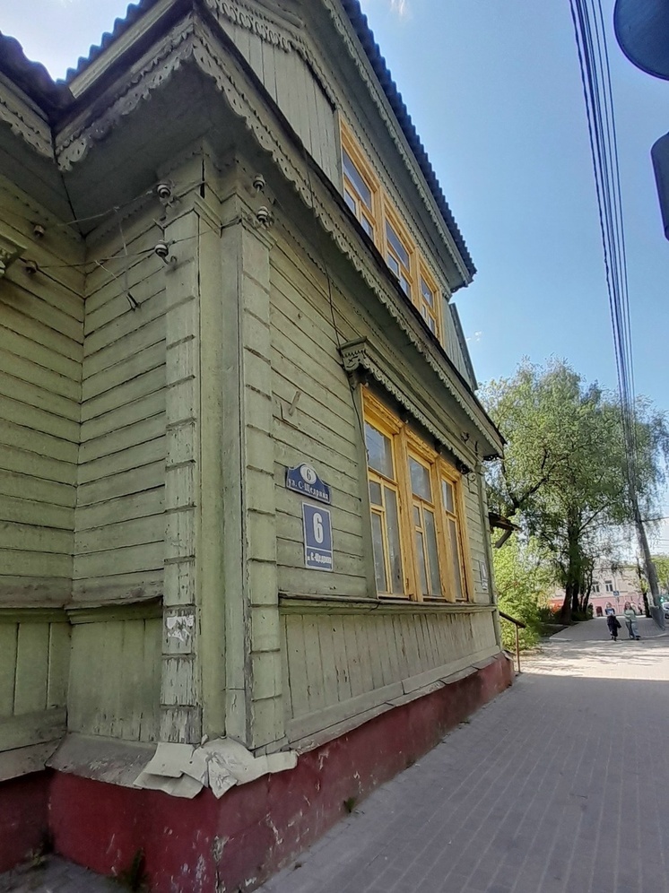 На объекте культурного наследия в Калуге появилась фашистская свастика