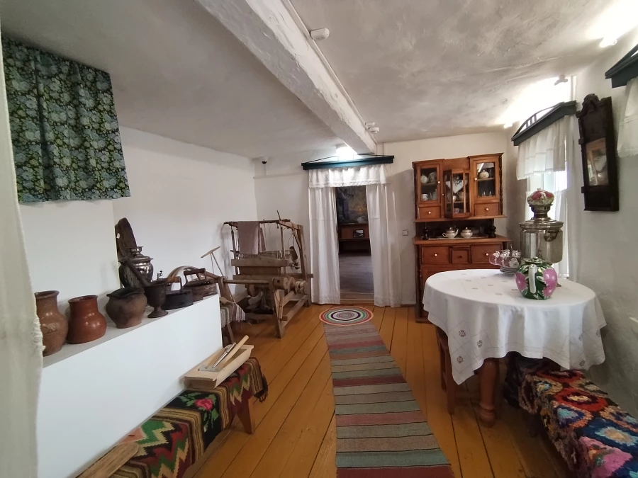 Мемориальный музей киноактрисы Екатерины Савиновой в Ельцовке 