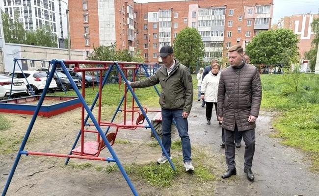 Глава Пензы лично оценил состояние дворов на проспекте Победы, улицах Лозицкой и Рахманинова