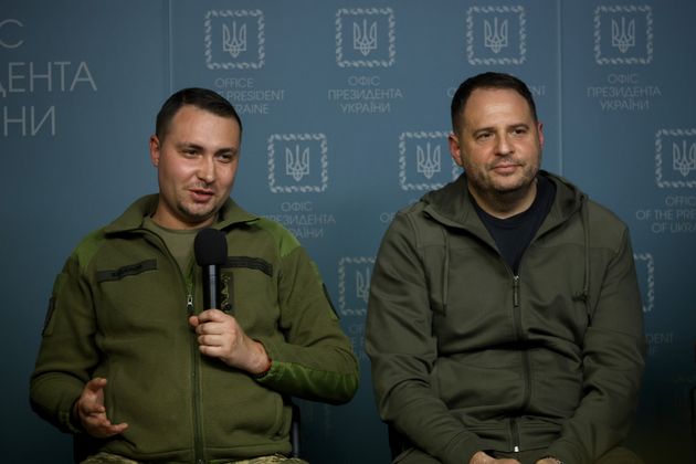 Кирилл Буданов (слева)
