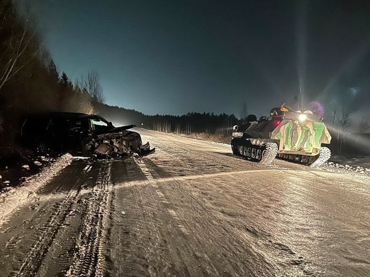 В Томской области Cadillac Escalade врезался в сломавшийся тягач