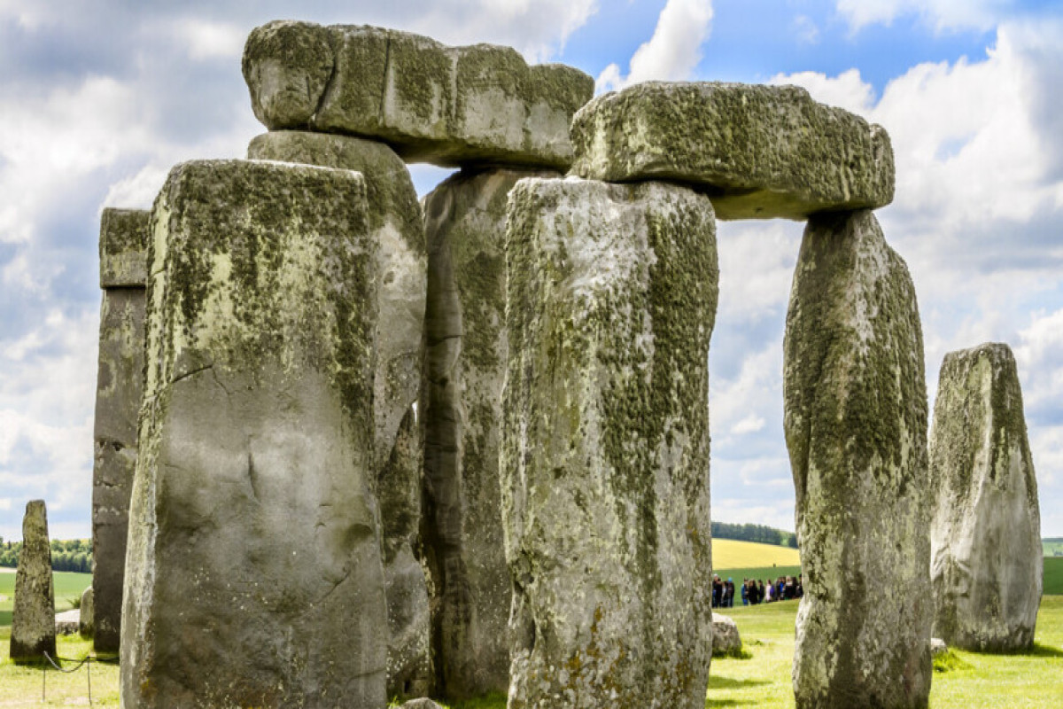 Древние камни. Висящие камни в долине Salisbury. Суперхендж. Суперхендж фото.