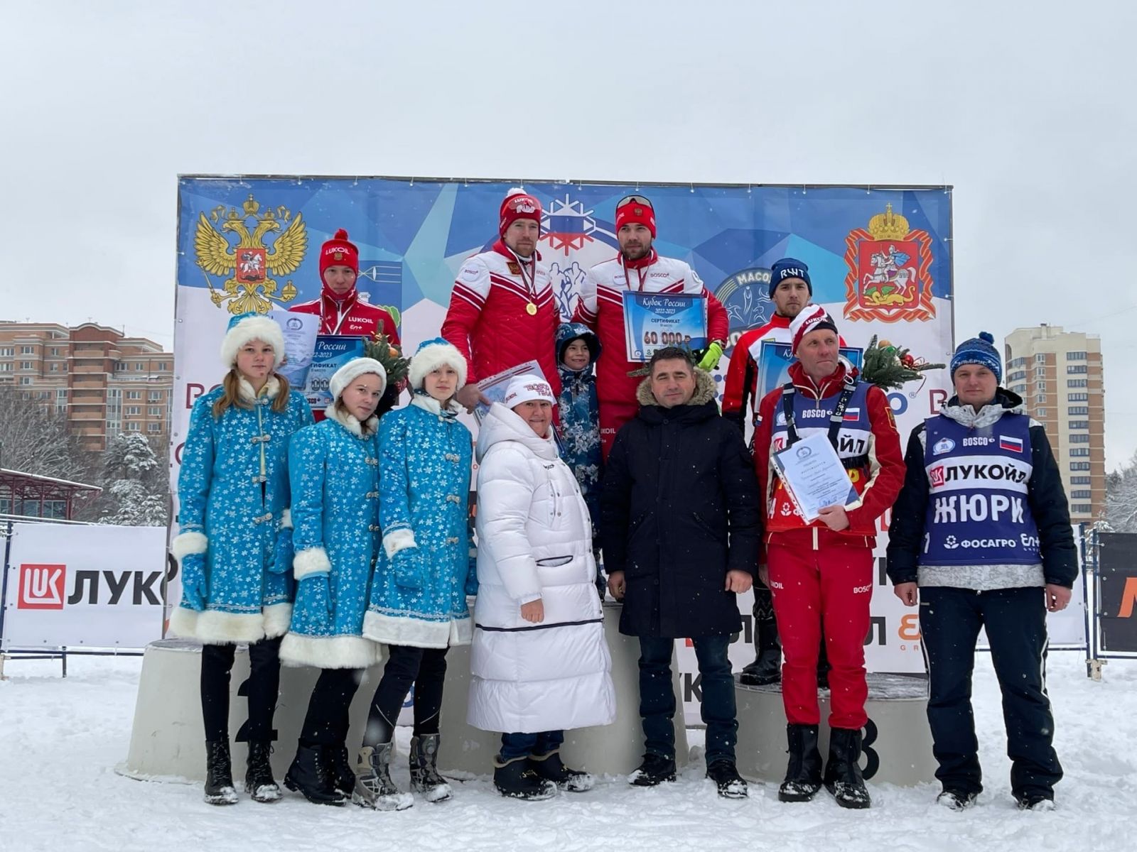 Протокол лыжи 15 км мужчины сегодня. Лыжные гонки. Лыжные гонки Непряева. Лыжные гонки российские спортсмены.