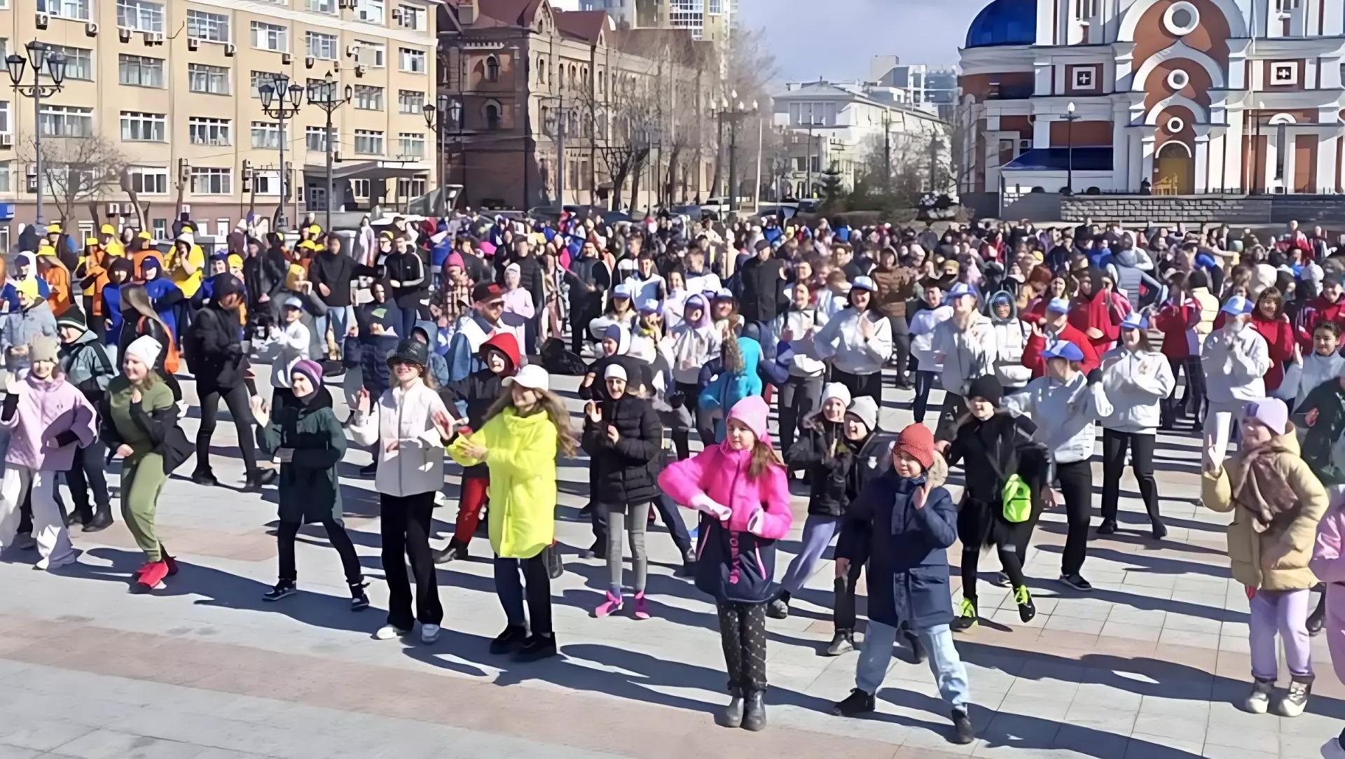 Какие мероприятия сегодня в хабаровске. День города Хабаровск. Что сегодня за день в Хабаровске. Зарядка Победы.