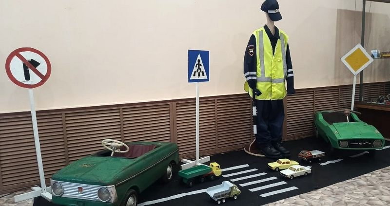 Выставка «Автопарк мечты» отправляется в путешествие по вятскому краю