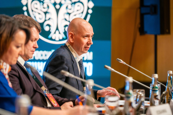 В Югре обсудили риски и угрозы в информационном пространстве при реализации государственной национальной политики
