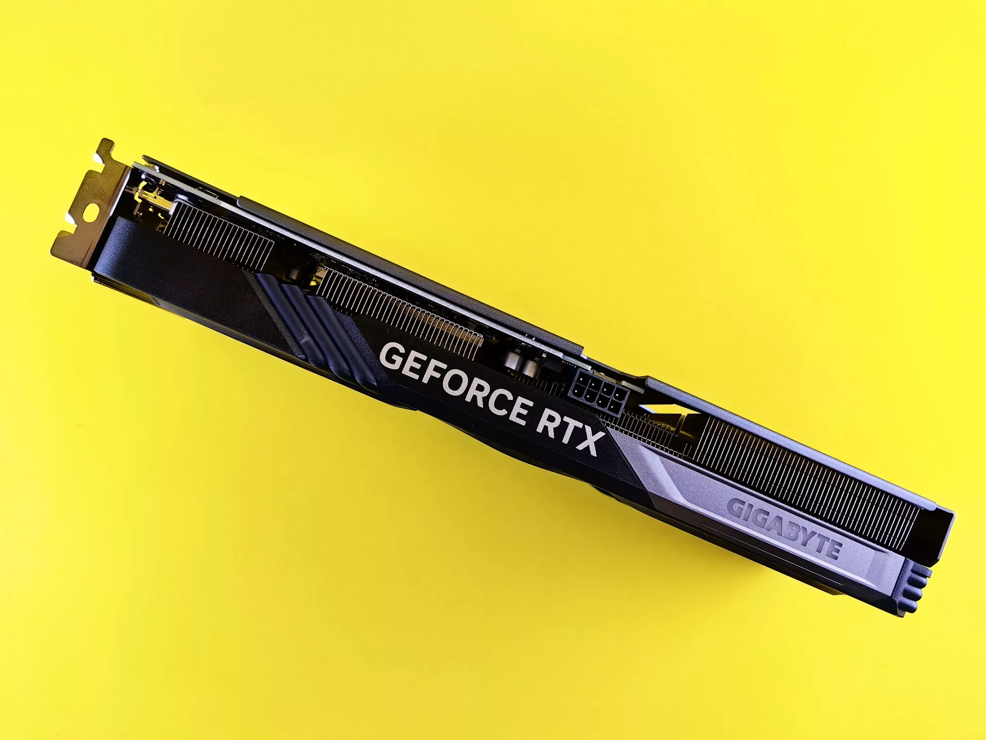 Обзор видеокарты GIGABYTE GeForce RTX 4060