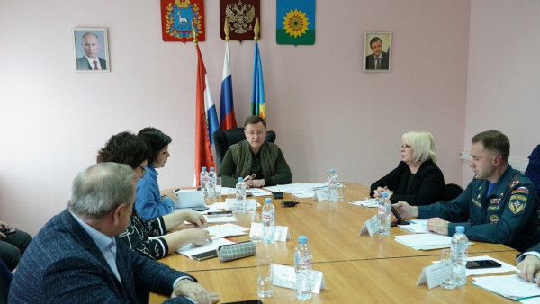 Дмитрий Азаров провел оперативное совещание по паводковой ситуации в Самарской области