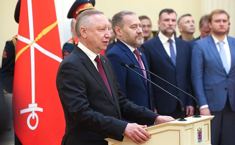 Церемония вручения знаков отличия «Почетный гражданин Санкт-Петербурга» в Мариинском дворце