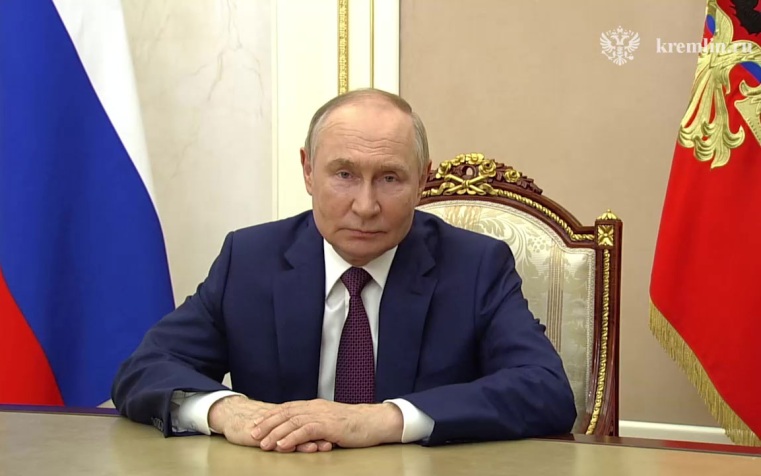 Началось объявленное Путиным по случаю Дня Победы перемирие