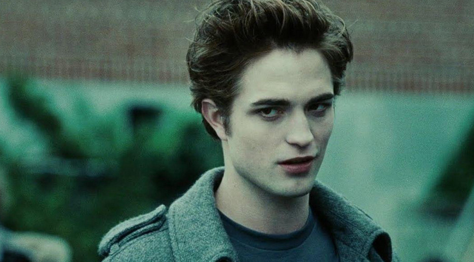 От Кристен Стюарт до FKA Twigs: с кем встречался главный вампир нулевых Роберт Паттинсон и чью кровь он пьет сейчас