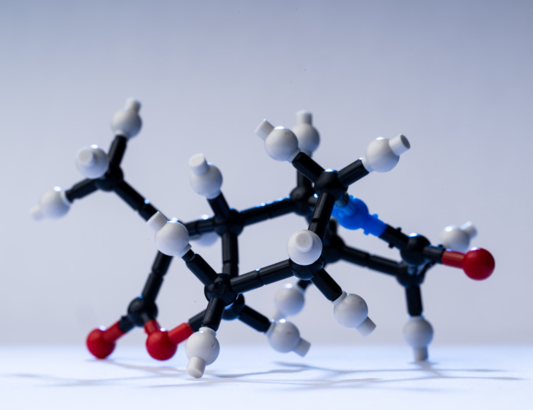 синтез белка аминокислоты. синтезированные молекулы. химические молекулы. синтезированные молекулы. фуллерен молекула.