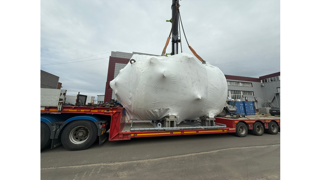 Из Брянска во Францию прибыла уникальная вакуумная камера для ядерного реактора