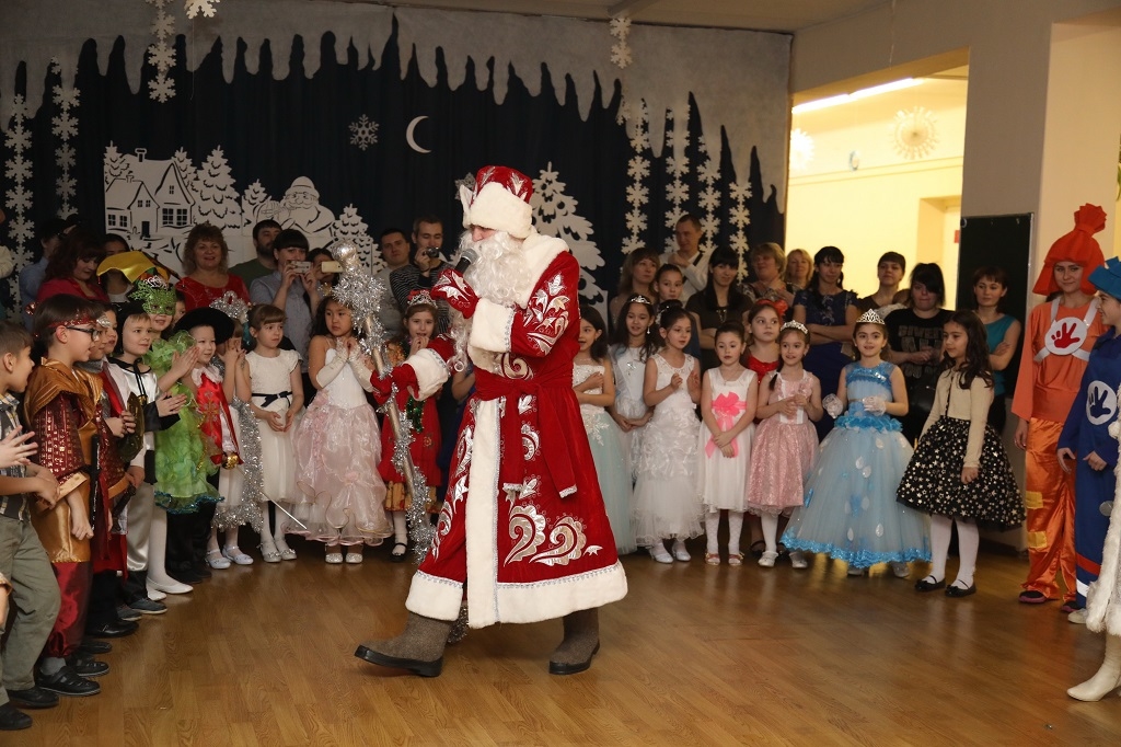 утренники в садиках 2020 год. равиламдоя родителей на утреннике. родители на утреннике с телефонами. новогодний утренник в садике. могут ли родители присутствовать на утреннике.