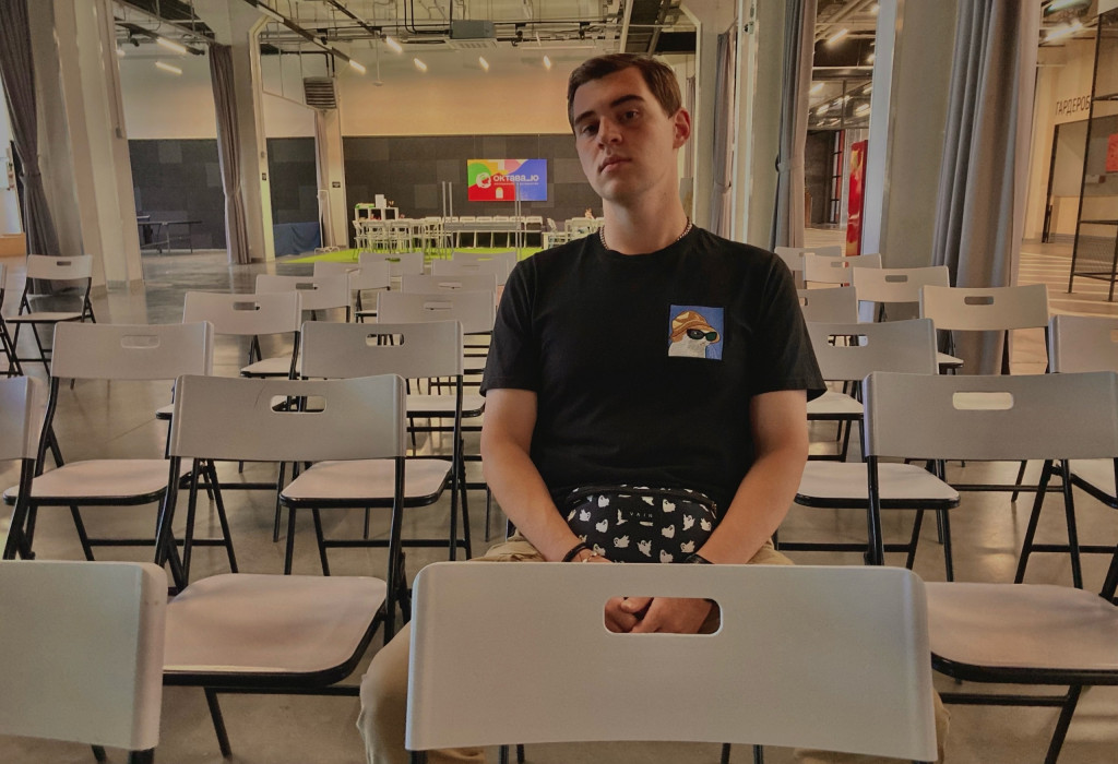 Прямой эфир площадь ленина тула. Тула ул дмитрия ульянова 3. Эксклюзив тула. Город новомосковск тульской области. Эксклюзив тула.