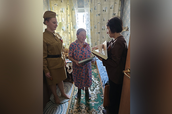 Личный состав учреждений регионального управления ведомства продолжает принимать участие в мероприятиях Всероссийской патриотической акции «Наследники Победы».