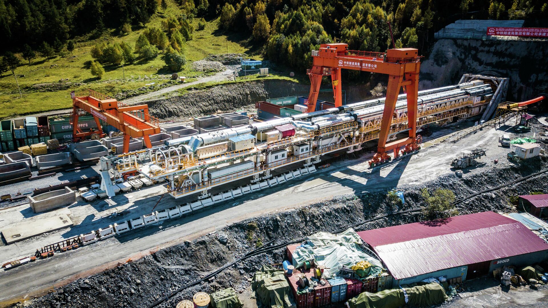 Строительство тоннеля Коби-Квешети - Sputnik Грузия, 1920, 30.10.2025