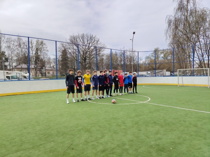 В завершающем этапе 11-го зимнего первенства по футболу среди любительских команд определились победители