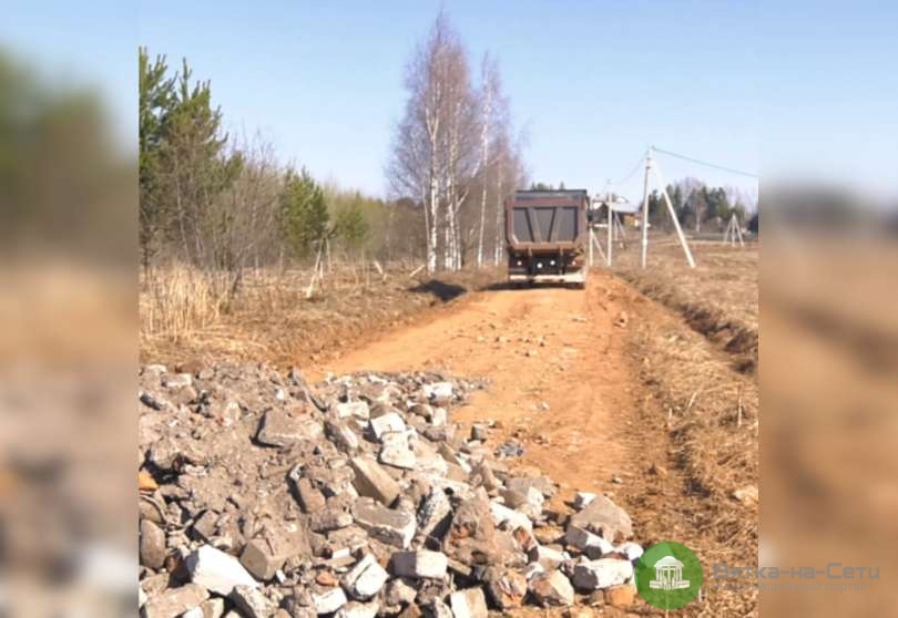 Чурин помог с грейдированием 500 метров дороги в Слободском районе