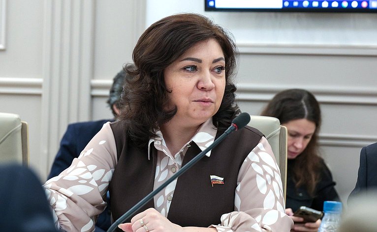 Анна Кочерова