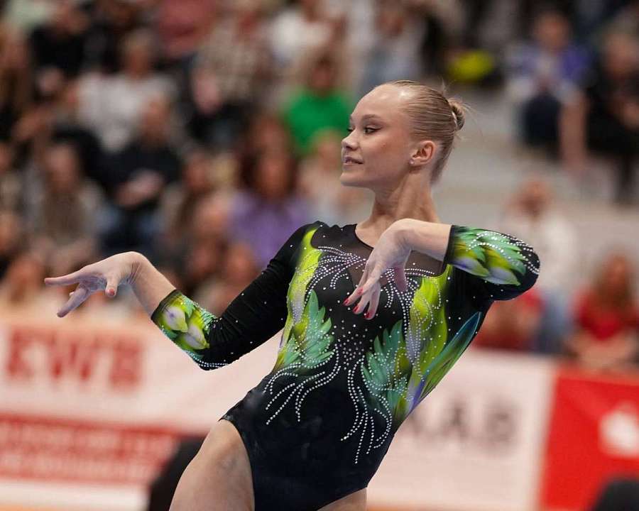 Воронежская гимнастка Ангелина Мельникова выиграла золотую медаль на соревнованиях в Германии