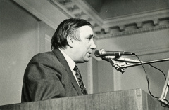 В. И. Буравлев, депутат областной Думы, заместитель председателя Областного Совета ОПД 1996