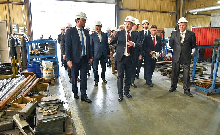 В рамках выездного совещания в Барнауле сенаторы посетили технопарк «Компонент»