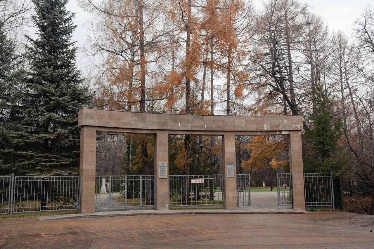 В Парке Горького в центре Казани есть Аллея Славы