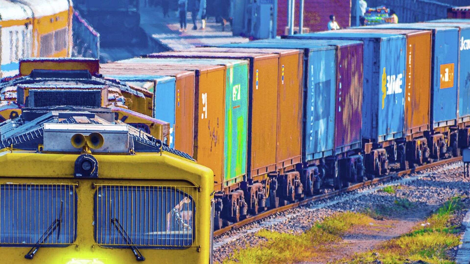 Товарный поезд - Sputnik Узбекистан, 1920, 03.06.2025