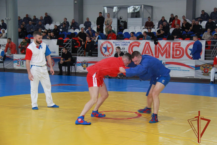 В Новосибирске состоялся первый чемпионат по самбо среди подразделений Управления Росгвардии по Новосибирской области