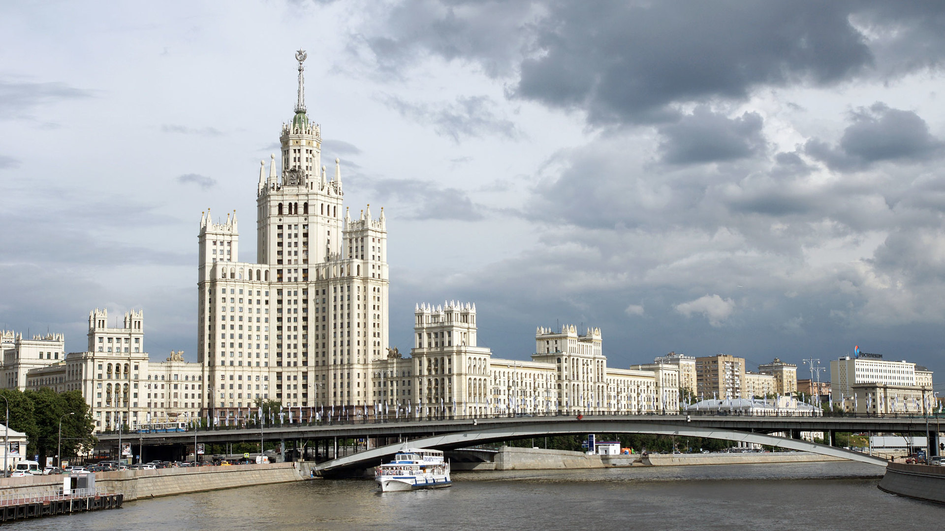 высотка на набережной в москве