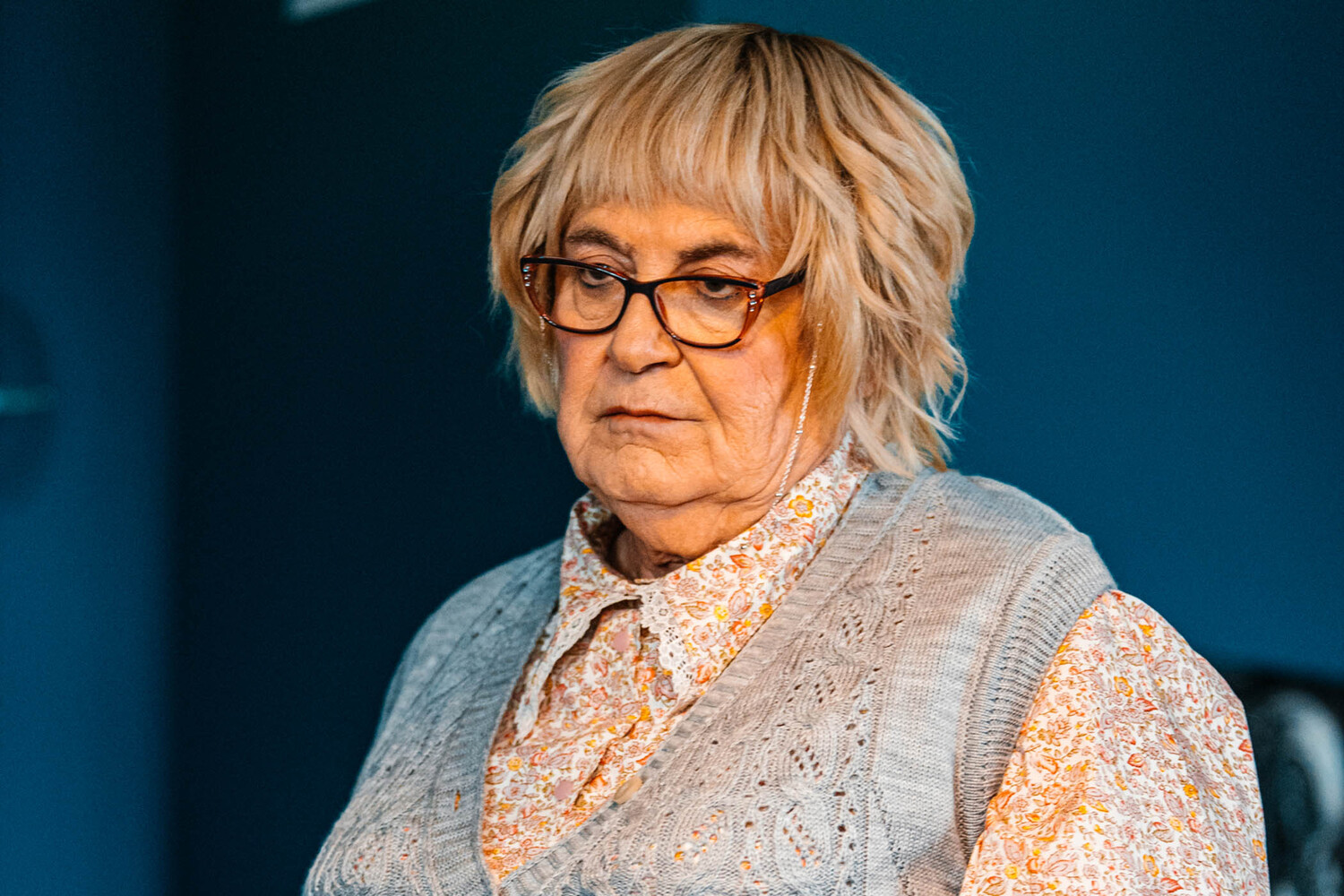 Юрий Стоянов появился в образе женщины-няни в сериале «Артист ...