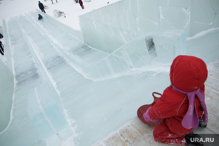 Ледовый городок. Пермь, горка, зимние забавы