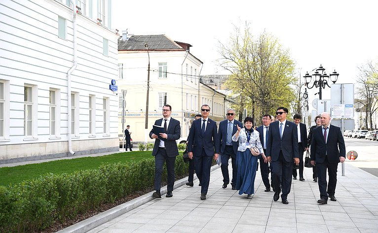 Встреча участников 23-го заседания Комиссии по сотрудничеству между Советом Федерации и Сенатом Парламента Республики Казахстан и осмотр социальных объектов Твери