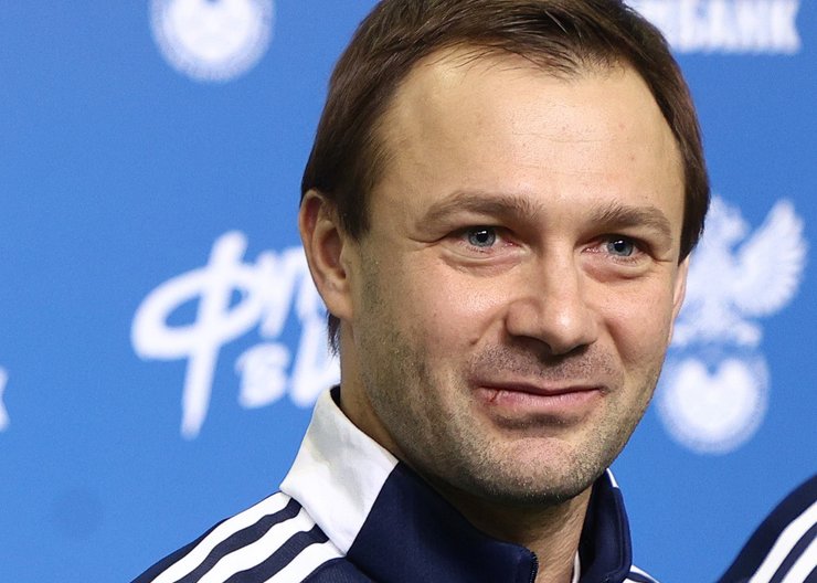 «Моя профессия — спортивный директор». Звезда футбола Дмитрий Сычёв о детях, проектах и «Локомотиве»