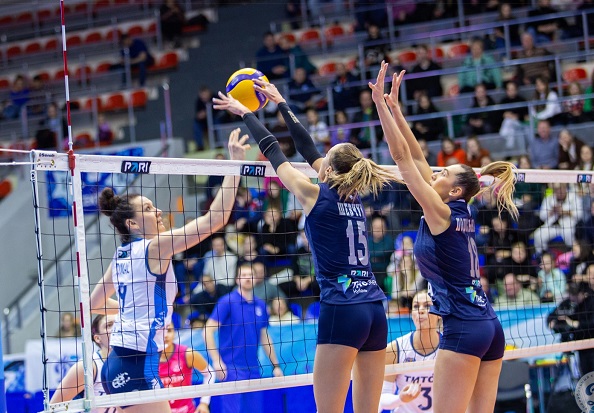Волейбол: «Динамо» выиграло важнейший матч у «Минчанки»