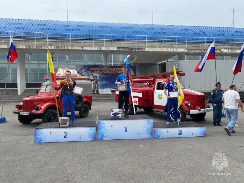 Забайкальские спортсмены стали серебряными призерами Всероссийских соревнований по пожарно-спасательному спорту