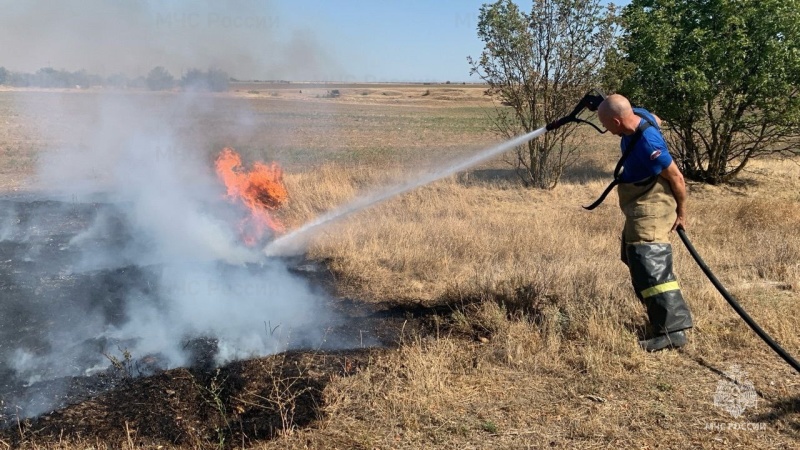 В День добровольца прошло торжественное награждение в стенах Главного управления МЧС России по Республике Крым
