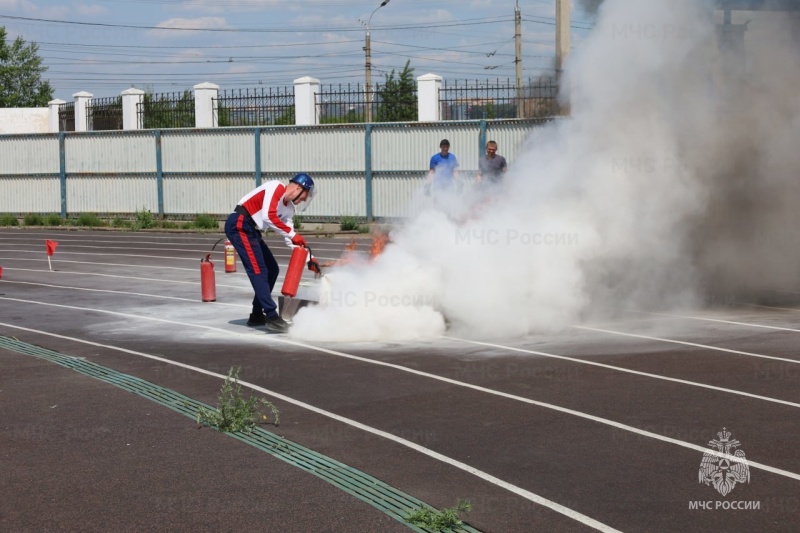 В Чите прошли соревнования по пожарно-спасательному спорту