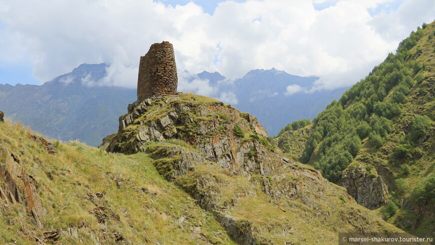 Грузия, часть 1. Беги в Казбеги, или Stepansminda's Step