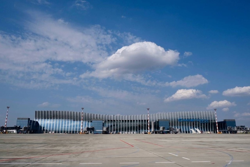 Новый современный терминал Симферопольского аэропорта имени Айвазовского закрыт с февраля 2022 года