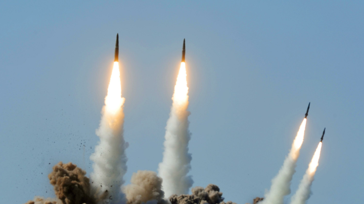 Он командует ВСУ, что ещё нужно?: Армия России могла нанести самый серьёзный удар по Лондону, но не стала. Почему?