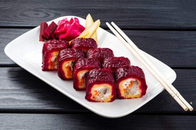 Селедка под шубой в виде рулета