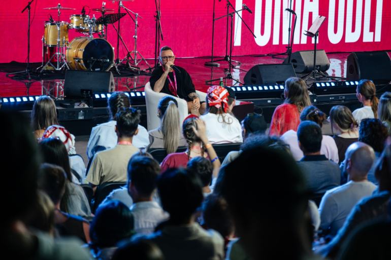 В Крыму завершился фестиваль «Таврида.АРТ» — томичи поделились эмоциями