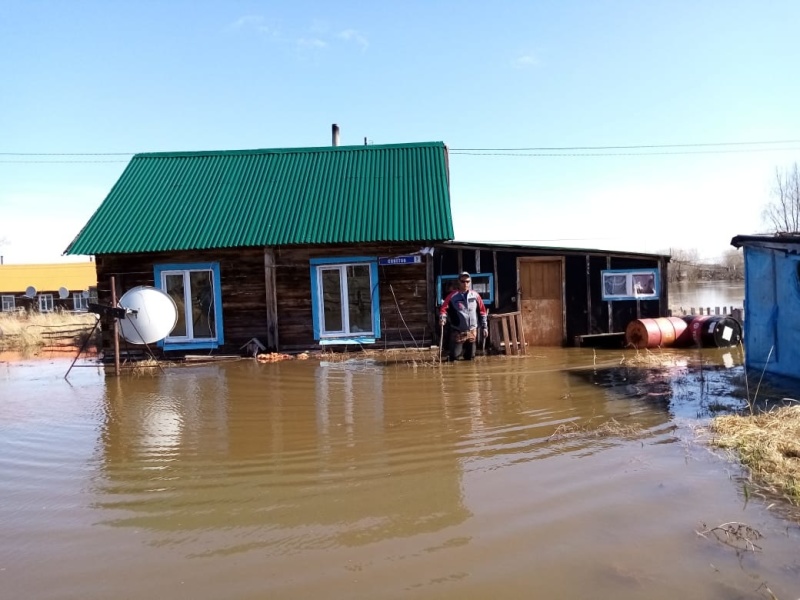 На Камчатке из подтопленного села Парень продолжают эвакуировать людей