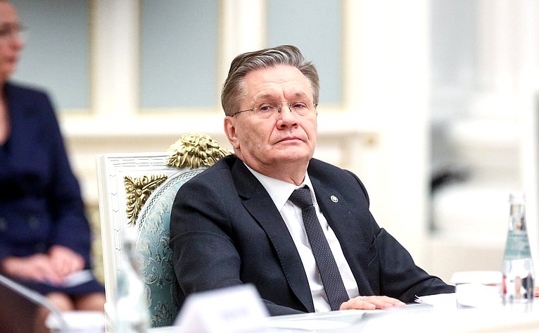 Заседание Совета при Президенте Российской Федерации по реализации государственной демографической и семейной политики