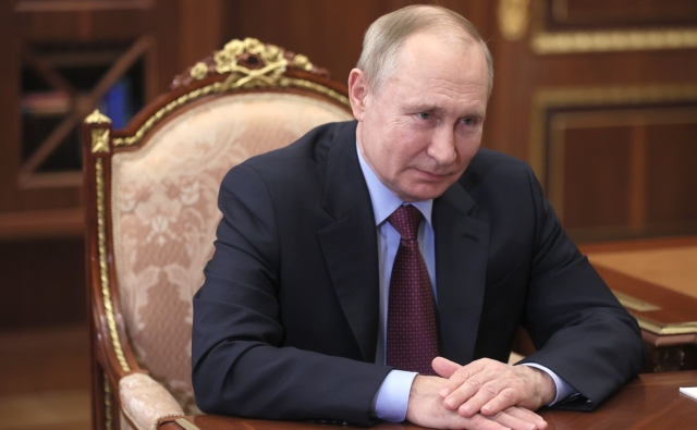 Путин поручил создать ресурс для сведений по воинскому учёту