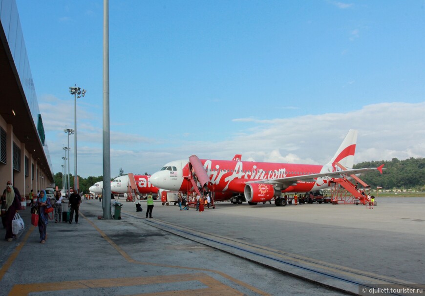 Борт авиакомпании Air Asia, на котором мы прилетели