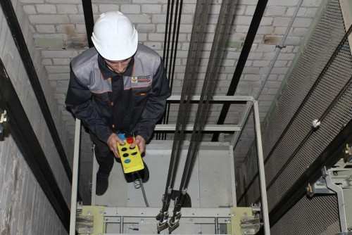 За года в Ростовской области заменят более 660 лифтов в многоквартирных домах - фото 1
